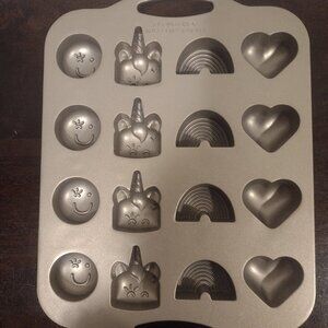 Flour Shop x Williams Sonoma Bitelet Pan, EUC